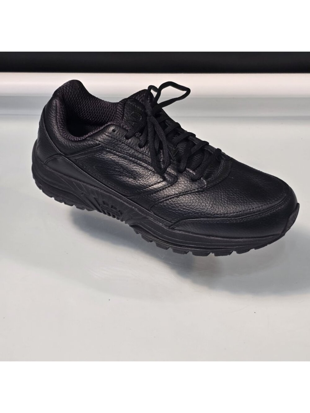 Brooks Mens Dyad Walker Wide Size US 10.5 Black 6100602E001